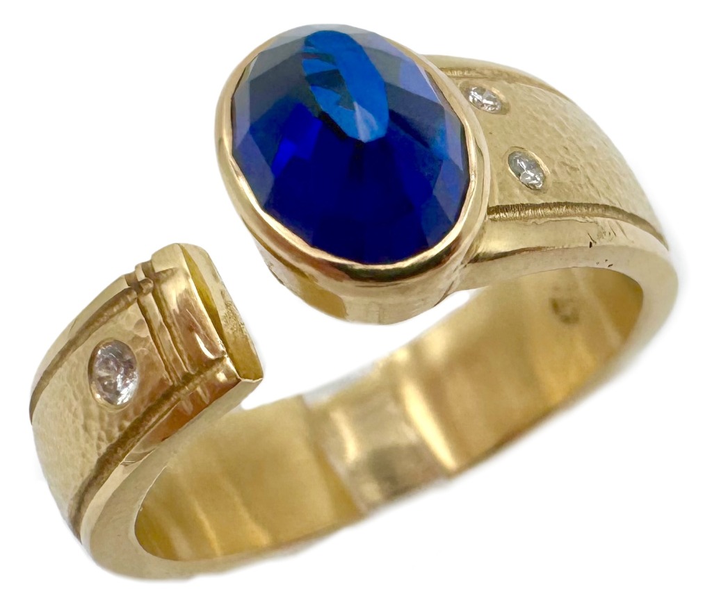 18k Gold Sapphire and Diamond Ring